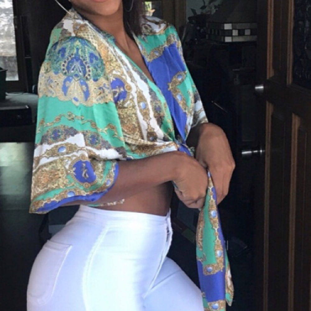 PLT tie in front top